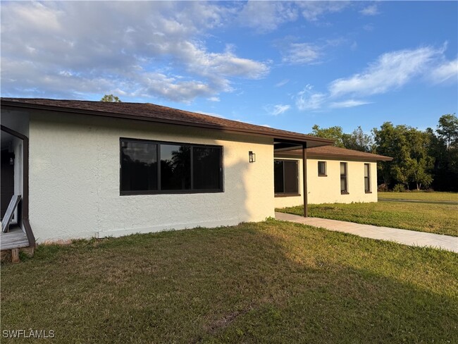 14800 Fritchey Rd in Naples, FL - Building Photo - Building Photo