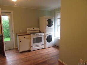 361 NY-376 in Hopewell Junction, NY - Building Photo - Building Photo