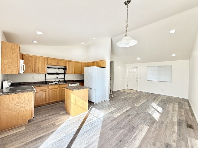 property at 1952 E 11th St