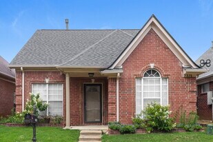 6828 Shorey Ln in Cordova, TN - Building Photo
