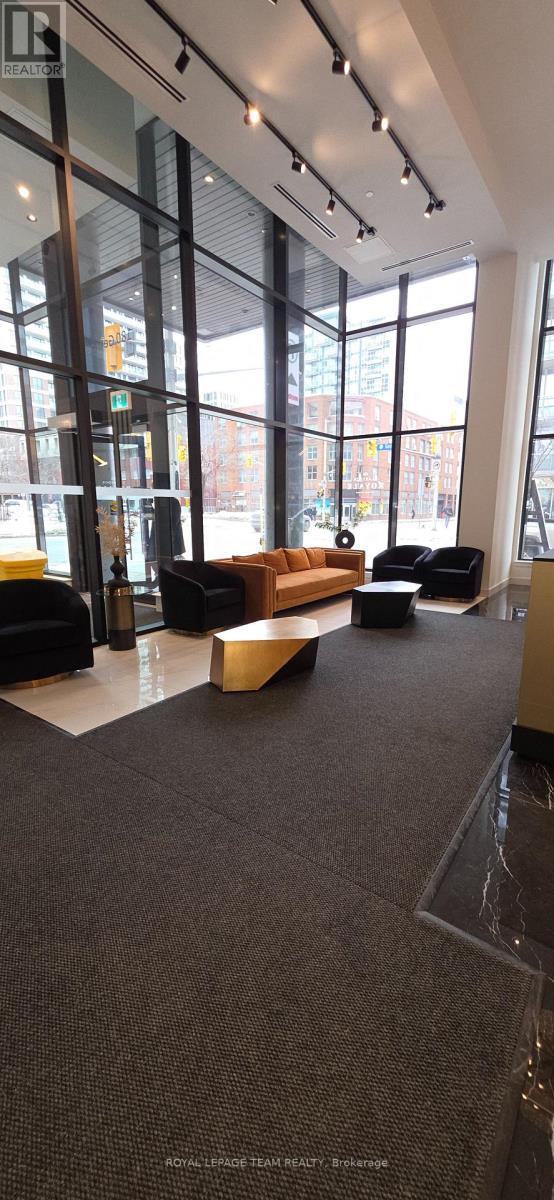 180 George St in Ottawa, ON - Building Photo - Building Photo