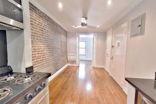 345 W 53rd St, Unit 2B