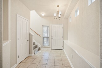 10731 Axis Crossing in San Antonio, TX - Building Photo - Building Photo