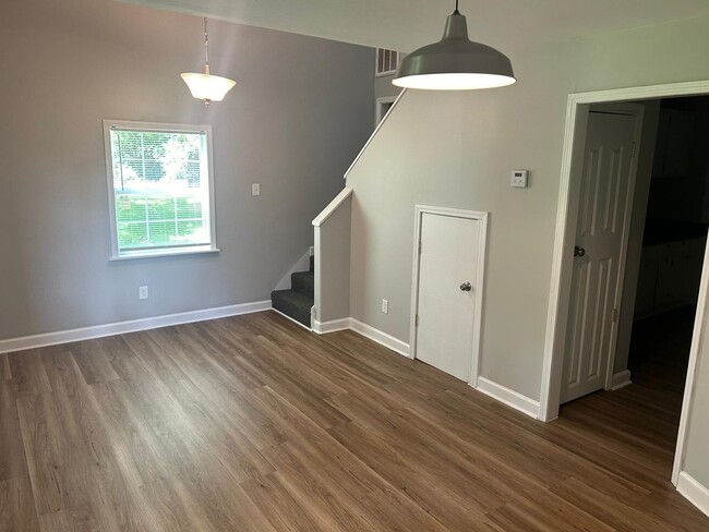 1745 Edward Ave in Memphis, TN - Building Photo - Building Photo
