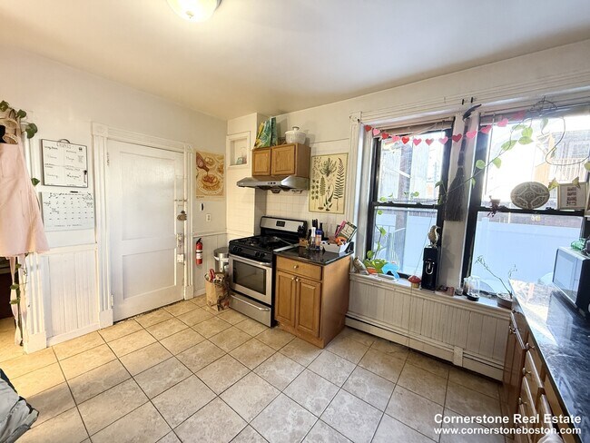 60 Empire St, Unit 1 in Boston, MA - Building Photo - Building Photo