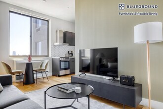 101 E 10th St in New York, NY - Building Photo - Building Photo