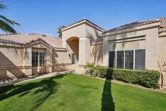 45450 Desert Fox Dr in La Quinta, CA - Building Photo - Building Photo