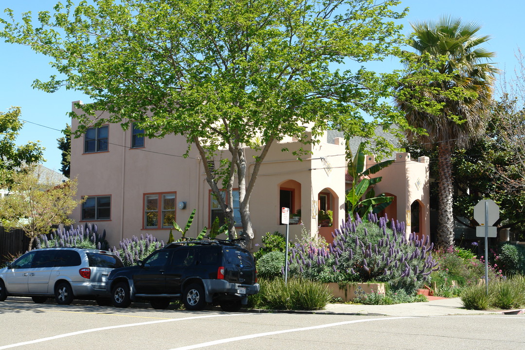 1701 Stuart St in Berkeley, CA - Building Photo