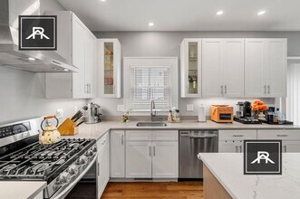 219 Lake St in Boston, MA - Building Photo - Building Photo