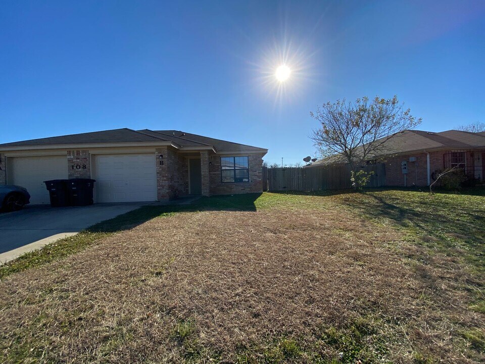 108 Castellon Ct in Killeen, TX - Building Photo