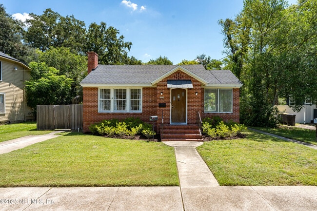 property at 1519 Belmonte Ave