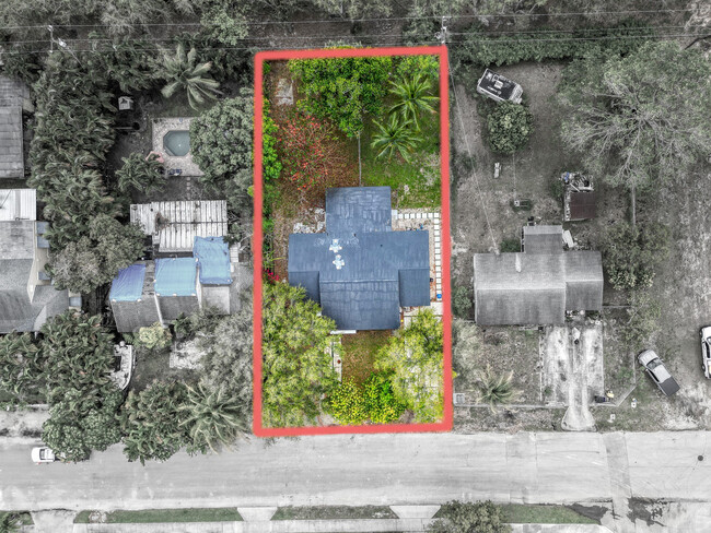 118 SW 7th St in Delray Beach, FL - Building Photo - Building Photo