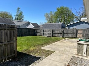 130 Thompson Rd in Greenfield, IN - Building Photo - Building Photo