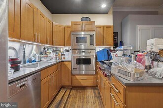 916 Clinton St in Philadelphia, PA - Building Photo - Building Photo