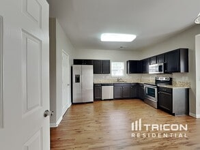 526 Tansy Dr in Charlotte, NC - Building Photo - Building Photo