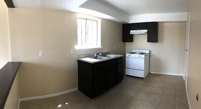 3608 Tularosa Ave in El Paso, TX - Building Photo - Building Photo