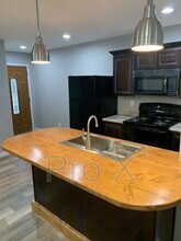 905 W 3rd St in Pittsburg, KS - Foto de edificio - Building Photo