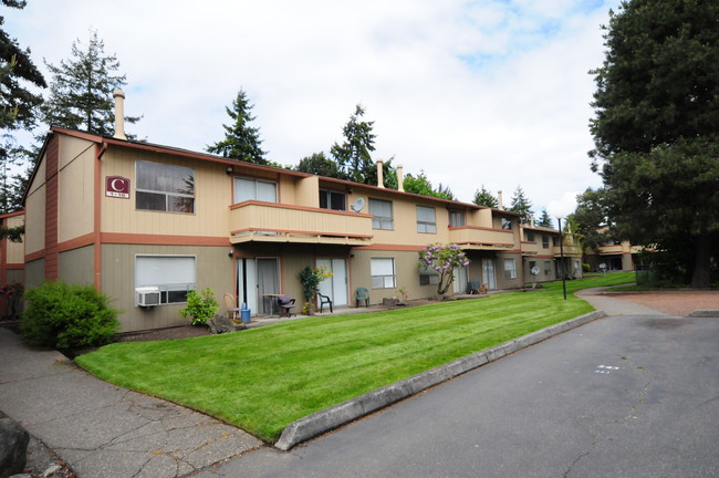 Willow Lake Apartments in Seatac, WA - Foto de edificio - Building Photo