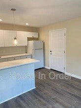 307 8th Ave E in Hendersonville, NC - Building Photo - Building Photo