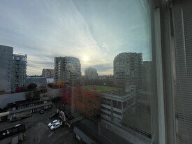 8068 Westminster Hwy in Richmond, BC - Building Photo