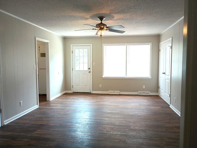 1002 15th Ave SW in Decatur, AL - Building Photo - Building Photo