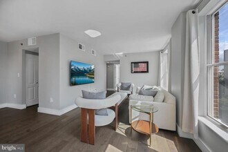 601 Pennsylvania Avenue NW in Washington, DC - Building Photo - Building Photo