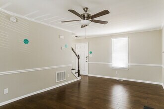 7329 N Thorncliff Pl in Raleigh, NC - Building Photo - Building Photo