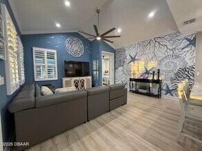 257 Hang Loose Wy in Daytona Beach, FL - Building Photo - Building Photo