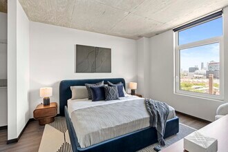 148 N Ashland Ave in Chicago, IL - Foto de edificio - Building Photo