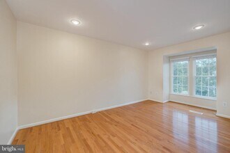 6537 Parish Glebe Ln in Alexandria, VA - Building Photo - Building Photo