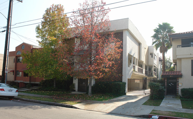 1000 E Maple St in Glendale, CA - Building Photo - Building Photo