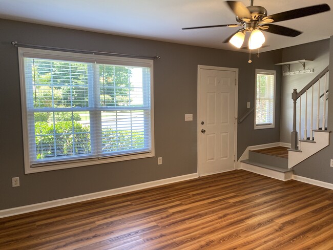 1305 Cedar Shoals Drive #500 in Athens, GA - Building Photo - Building Photo