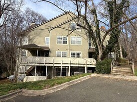 6500 Clavell Ln in Charlotte, NC - Building Photo