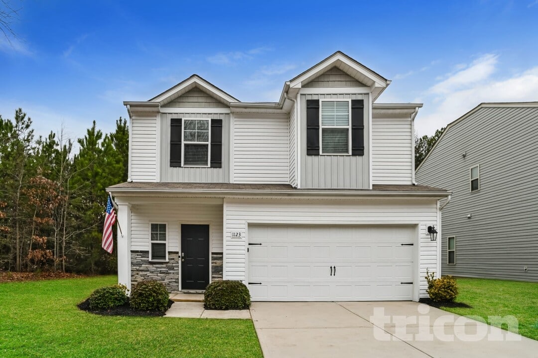 1123 Rankin Oaks St in Charlotte, NC - Building Photo