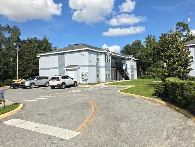 284 Gardner Ln in Kissimmee, FL - Building Photo - Building Photo