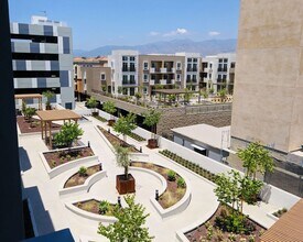 168 S Monterey St in Alhambra, CA - Building Photo - Building Photo