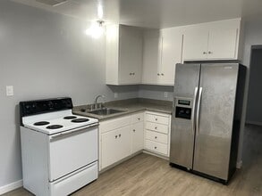 1153 Jefferson St in San Leandro, CA - Building Photo - Building Photo