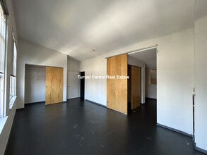 211 E Berkeley St, Unit 515 in Boston, MA - Building Photo - Building Photo