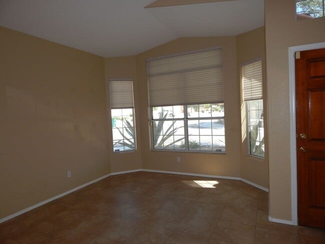 5225 N Standing Rock Pl in Tucson, AZ - Building Photo - Building Photo