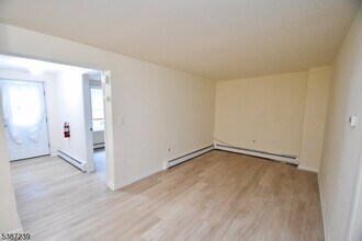 360 Oak Ridge Rd in West Milford, NJ - Building Photo - Building Photo