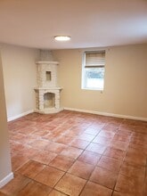 219 McElroy Ave, Unit G in Fort Lee, NJ - Building Photo - Building Photo