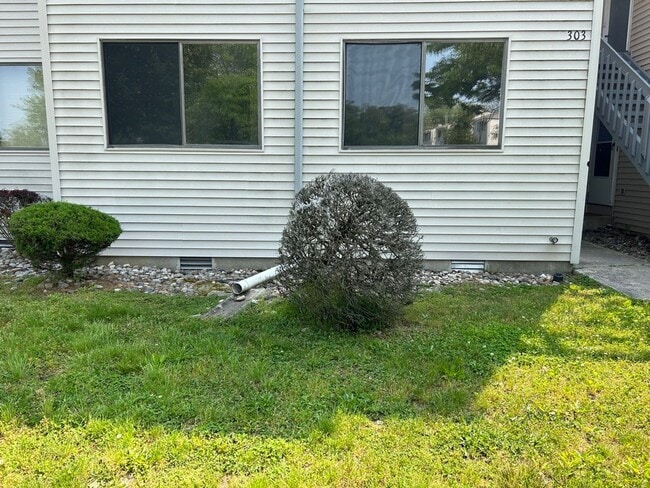 property at 610 Noahs Rd