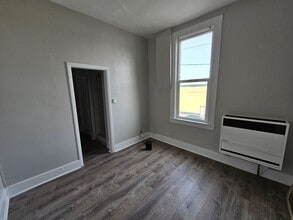 221 Fir St in La Grande, OR - Building Photo - Building Photo