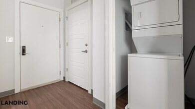 302 13th St S, Unit PH702 in Birmingham, AL - Building Photo - Building Photo