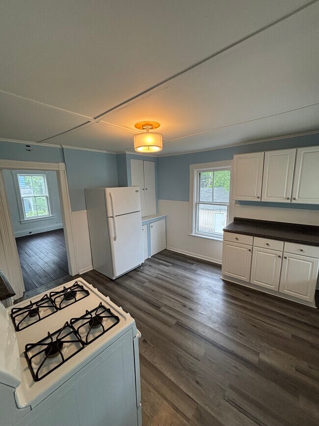4 Russell St, Unit 4 in Saratoga Springs, NY - Building Photo - Building Photo