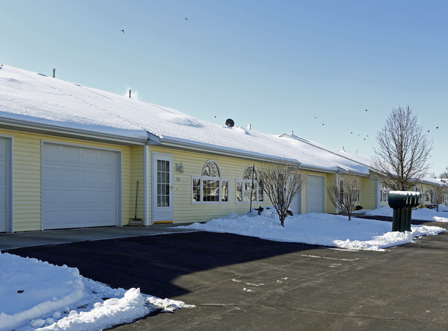 Stellhorn Retirement Community in Fort Wayne, IN - Building Photo - Building Photo