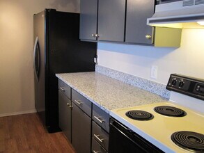 820 Cliffs Dr in Ypsilanti, MI - Building Photo - Building Photo