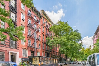 211 East 5th Street in New York, NY - Building Photo - Primary Photo