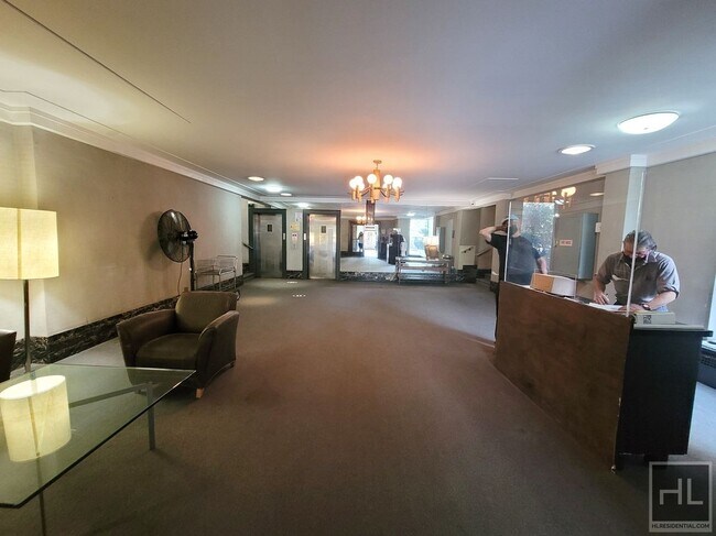 GRAND CONCOURSE in Bronx, NY - Building Photo - Building Photo