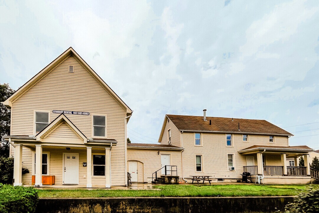 222 Stonemill Rd in Dayton, OH - Building Photo